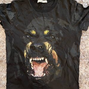 Authentic fitted givenchy shirt great condition